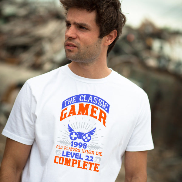 Classic Gamer 1998 Unisex T-Shirt - Level 22 Complete